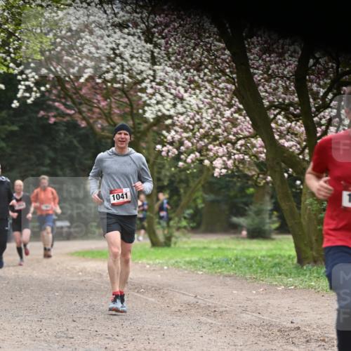 13.04.2025 - Hammer Lauf Dr. Thomas Lammeyer http://msf.ph/oto/7641856 13.04.2025 10:10:48 Laufen 1041 meine-sportfotos.de