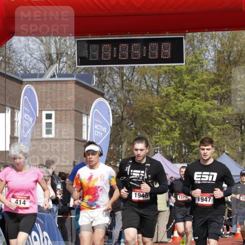 13.04.2025 - Hammer Lauf A. Gomolzig http://msf.ph/oto/7641864 13.04.2025 11:05:07 Ziel 103, 109, 218, 232, 414, 432, 444, 617, 705, 897, 917, 923, 1086, 1341, 1375, 1819, 1921, 1946, 1947 meine-sportfotos.de