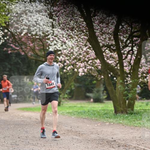 13.04.2025 - Hammer Lauf Dr. Thomas Lammeyer http://msf.ph/oto/7641866 13.04.2025 10:10:48 Laufen 1041 meine-sportfotos.de