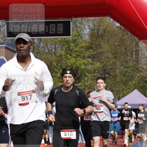 13.04.2025 - Hammer Lauf A. Gomolzig http://msf.ph/oto/7641877 13.04.2025 11:05:02 Ziel 218, 232, 313, 384, 414, 432, 444, 630, 654, 693, 704, 705, 917, 923, 929, 1002, 1267, 1341, 1819, 1900, 1921, 1946, 1947 meine-sportfotos.de