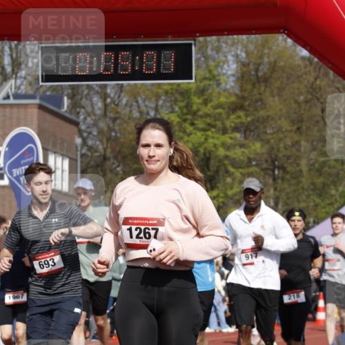 13.04.2025 - Hammer Lauf A. Gomolzig http://msf.ph/oto/7641883 13.04.2025 11:05:00 Ziel 178, 218, 232, 313, 384, 432, 444, 630, 654, 693, 704, 705, 917, 929, 986, 1002, 1267, 1819, 1900, 1921, 1930 meine-sportfotos.de
