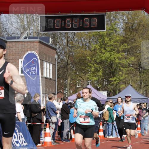 13.04.2025 - Hammer Lauf A. Gomolzig http://msf.ph/oto/7641909 13.04.2025 11:04:52 Ziel 1, 6, 178, 273, 322, 384, 514, 630, 654, 874, 986, 1002, 1896, 1898, 1899, 1900, 1930, 1951 meine-sportfotos.de