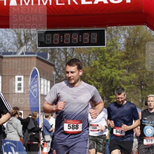 13.04.2025 - Hammer Lauf A. Gomolzig http://msf.ph/oto/7641969 13.04.2025 11:04:30 Ziel 9, 18, 170, 188, 250, 579, 588, 601, 609, 628, 670, 732, 945, 1184, 1371, 1783, 1940 meine-sportfotos.de