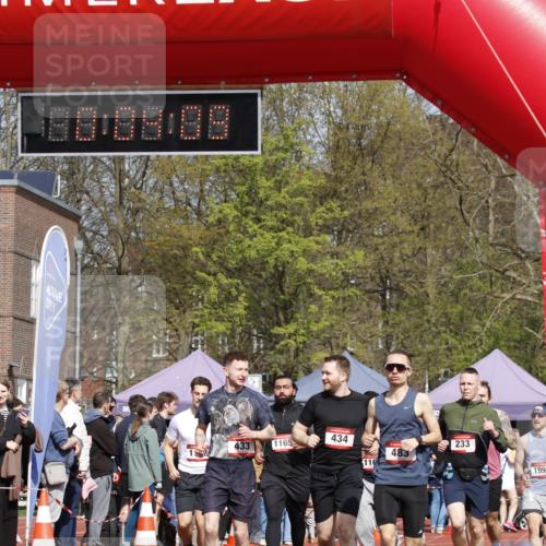 13.04.2025 - Hammer Lauf A. Gomolzig http://msf.ph/oto/7642022 13.04.2025 11:04:08 Ziel 12, 233, 433, 434, 475, 483, 485, 492, 493, 559, 604, 995, 1165, 1166, 1167, 1257, 1303, 1727, 1835, 1923, 1965 meine-sportfotos.de