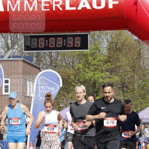 13.04.2025 - Hammer Lauf A. Gomolzig http://msf.ph/oto/7642272 13.04.2025 11:02:35 Ziel 9, 14, 18, 170, 188, 543, 579, 588, 601, 609, 628, 670, 730, 945, 1139, 1184, 1371, 1940 meine-sportfotos.de