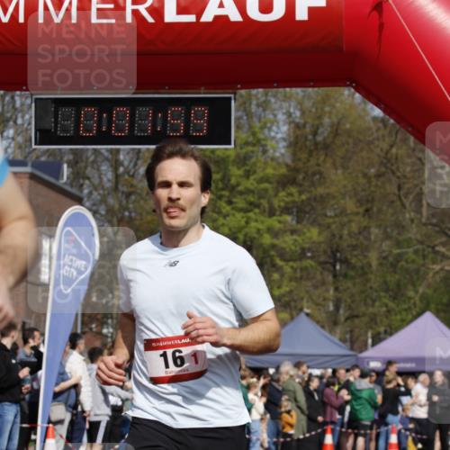 13.04.2025 - Hammer Lauf A. Gomolzig http://msf.ph/oto/7642369 13.04.2025 11:01:59 Ziel 13, 16, 17, 262, 334, 340, 481, 614, 1937, 1948 meine-sportfotos.de
