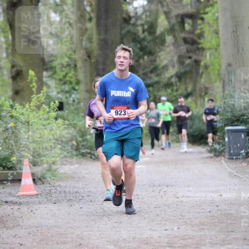 13.04.2025 - Hammer Lauf Jannik Wohlers http://msf.ph/oto/7642395 13.04.2025 12:01:32 Laufen 923 meine-sportfotos.de