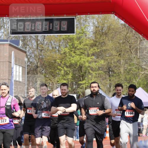 13.04.2025 - Hammer Lauf A. Gomolzig http://msf.ph/oto/7642424 13.04.2025 11:01:13 Ziel 20, 21, 119, 138, 167, 177, 187, 191, 229, 231, 271, 319, 327, 433, 434, 442, 456, 476, 479, 548, 566, 604, 737, 858, 1165, 1166, 1167, 1208, 1310, 1702, 1802, 1945 meine-sportfotos.de