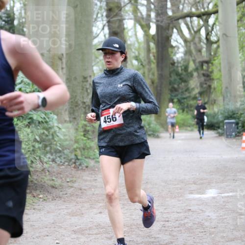 13.04.2025 - Hammer Lauf Jannik Wohlers http://msf.ph/oto/7642500 13.04.2025 12:00:59 Laufen 167, 456 meine-sportfotos.de