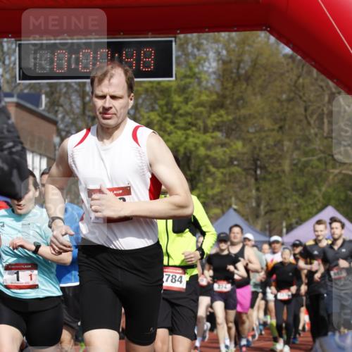 13.04.2025 - Hammer Lauf A. Gomolzig http://msf.ph/oto/7642502 13.04.2025 11:00:48 Ziel 1, 3, 6, 7, 9, 10, 14, 15, 18, 19, 103, 161, 170, 178, 188, 193, 218, 221, 232, 273, 302, 313, 322, 414, 459, 468, 514, 524, 532, 579, 599, 609, 617, 628, 654, 693, 704, 730, 738, 874, 917, 923, 945, 950, 980, 1139, 1184, 1258, 1341, 1371, 1376, 1784, 1896, 1900, 1930, 1940, 1946, 1947, 1954, 1989 meine-sportfotos.de