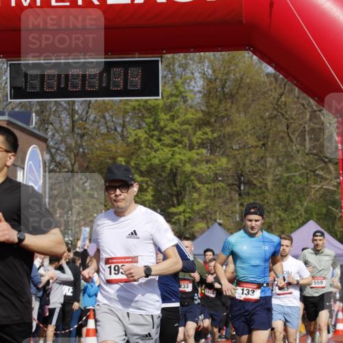 13.04.2025 - Hammer Lauf A. Gomolzig http://msf.ph/oto/7642539 13.04.2025 11:00:33 Ziel 12, 13, 16, 17, 133, 227, 233, 312, 334, 340, 452, 481, 483, 485, 492, 493, 559, 614, 633, 643, 770, 995, 1028, 1044, 1151, 1173, 1174, 1257, 1303, 1727, 1783, 1804, 1835, 1837, 1923, 1926, 1937, 1948, 1958, 1965 meine-sportfotos.de