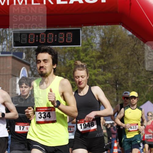 13.04.2025 - Hammer Lauf A. Gomolzig http://msf.ph/oto/7642554 13.04.2025 11:00:29 Ziel 11, 13, 16, 17, 124, 133, 334, 340, 452, 481, 614, 633, 643, 770, 1151, 1257, 1837, 1926, 1937, 1948, 1958 meine-sportfotos.de