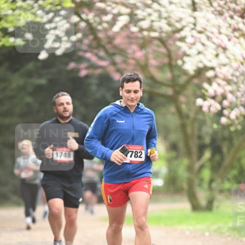 13.04.2025 - Hammer Lauf Dr. Thomas Lammeyer http://msf.ph/oto/7642562 13.04.2025 10:11:56 Laufen 1748, 5, 782 meine-sportfotos.de