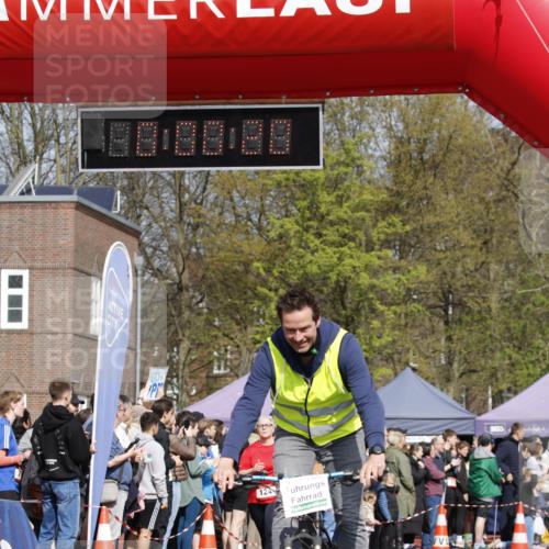 13.04.2025 - Hammer Lauf A. Gomolzig http://msf.ph/oto/7642574 13.04.2025 11:00:19 Ziel 11, 124 meine-sportfotos.de