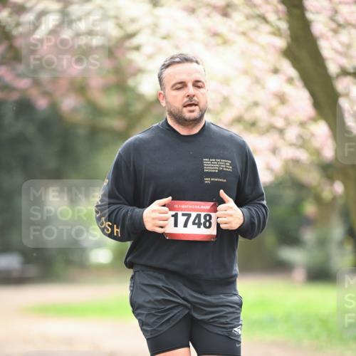 13.04.2025 - Hammer Lauf Dr. Thomas Lammeyer http://msf.ph/oto/7642617 13.04.2025 10:11:59 Laufen 1972, 15, 1748 meine-sportfotos.de