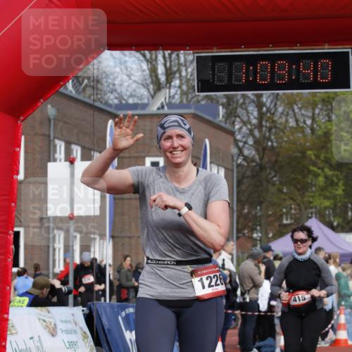 13.04.2025 - Hammer Lauf A. Gomolzig http://msf.ph/oto/7642903 13.04.2025 10:55:40 Ziel 415, 1082, 1226 meine-sportfotos.de