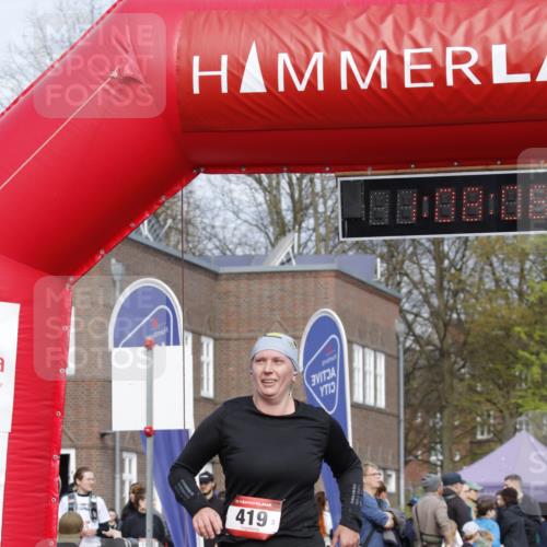 13.04.2025 - Hammer Lauf A. Gomolzig http://msf.ph/oto/7642986 13.04.2025 10:54:07 Ziel 419, 1733 meine-sportfotos.de