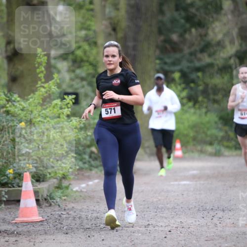 13.04.2025 - Hammer Lauf Jannik Wohlers http://msf.ph/oto/7642994 13.04.2025 11:58:18 Laufen 571, 614 meine-sportfotos.de