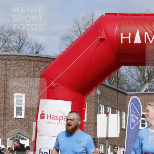 13.04.2025 - Hammer Lauf A. Gomolzig http://msf.ph/oto/7643034 13.04.2025 10:53:15 Ziel 731, 733, 1860 meine-sportfotos.de