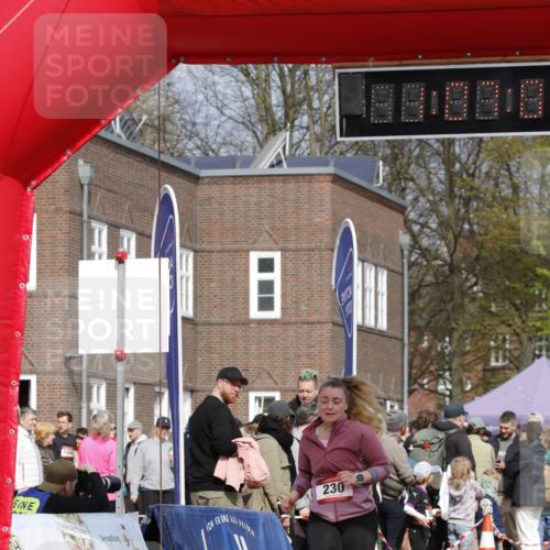 13.04.2025 - Hammer Lauf A. Gomolzig http://msf.ph/oto/7643051 13.04.2025 10:53:05 Ziel 230, 570, 1045 meine-sportfotos.de