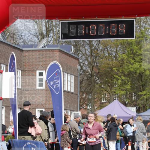 13.04.2025 - Hammer Lauf A. Gomolzig http://msf.ph/oto/7643054 13.04.2025 10:53:04 Ziel 230, 570, 1045 meine-sportfotos.de