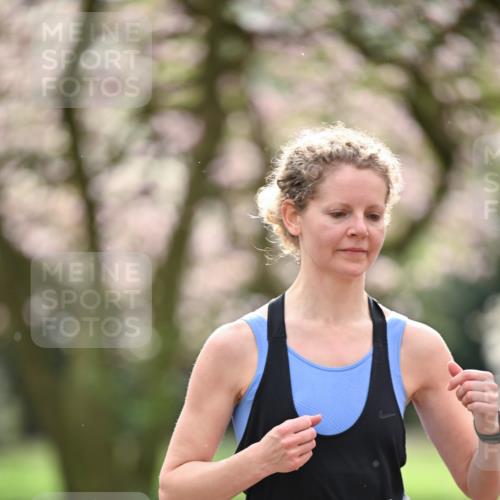 13.04.2025 - Hammer Lauf Dr. Thomas Lammeyer http://msf.ph/oto/7643076 13.04.2025 10:12:32 Laufen 15, 499 meine-sportfotos.de