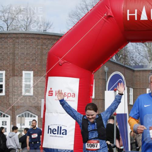13.04.2025 - Hammer Lauf A. Gomolzig http://msf.ph/oto/7643091 13.04.2025 10:52:41 Ziel 140, 1067 meine-sportfotos.de