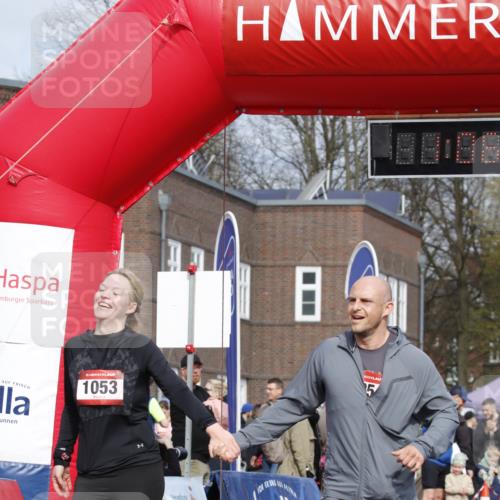 13.04.2025 - Hammer Lauf A. Gomolzig http://msf.ph/oto/7643147 13.04.2025 10:51:59 Ziel 1053, 1054 meine-sportfotos.de