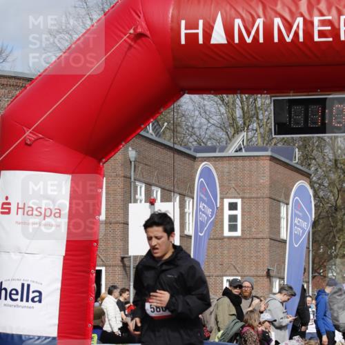 13.04.2025 - Hammer Lauf A. Gomolzig http://msf.ph/oto/7643199 13.04.2025 10:51:23 Ziel 580, 1970 meine-sportfotos.de