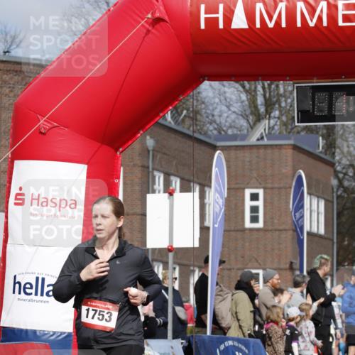 13.04.2025 - Hammer Lauf A. Gomolzig http://msf.ph/oto/7643236 13.04.2025 10:51:01 Ziel 346, 589, 1752, 1753 meine-sportfotos.de