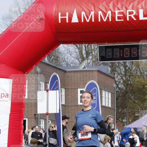 13.04.2025 - Hammer Lauf A. Gomolzig http://msf.ph/oto/7643321 13.04.2025 10:50:31 Ziel 182, 966 meine-sportfotos.de