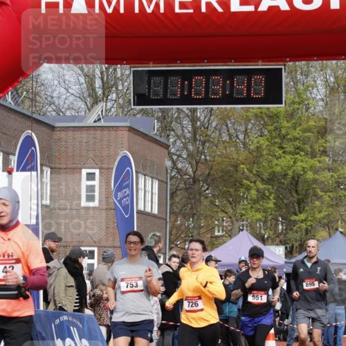 13.04.2025 - Hammer Lauf A. Gomolzig http://msf.ph/oto/7643443 13.04.2025 10:49:39 Ziel 142, 551, 726, 753, 895 meine-sportfotos.de