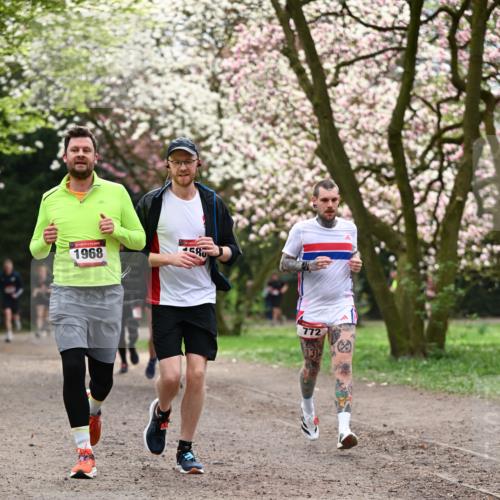 13.04.2025 - Hammer Lauf Dr. Thomas Lammeyer http://msf.ph/oto/7643504 13.04.2025 10:13:02 Laufen 1968, 80, 772, 1312 meine-sportfotos.de