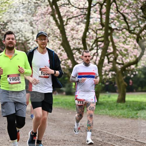 13.04.2025 - Hammer Lauf Dr. Thomas Lammeyer http://msf.ph/oto/7643526 13.04.2025 10:13:03 Laufen 15, 1968, 1550, 772, 1312 meine-sportfotos.de