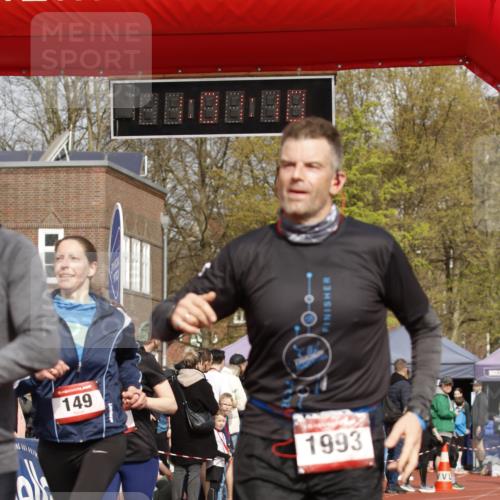 13.04.2025 - Hammer Lauf A. Gomolzig http://msf.ph/oto/7643601 13.04.2025 10:47:09 Ziel 149, 539, 1337, 1992, 1993 meine-sportfotos.de