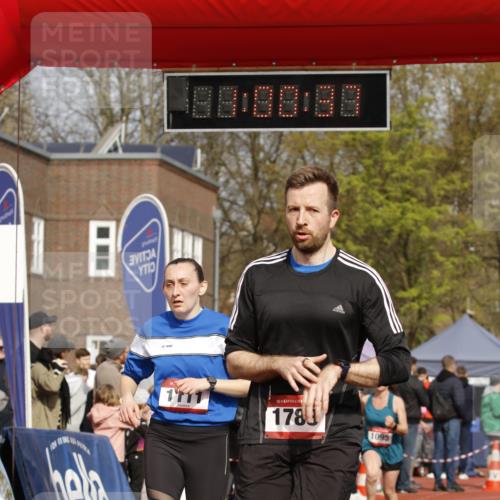 13.04.2025 - Hammer Lauf A. Gomolzig http://msf.ph/oto/7643661 13.04.2025 10:46:36 Ziel 715, 853, 1095, 1111, 1271, 1788 meine-sportfotos.de