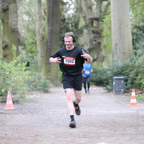 13.04.2025 - Hammer Lauf Jannik Wohlers http://msf.ph/oto/7643707 13.04.2025 11:55:32 Laufen 1002 meine-sportfotos.de