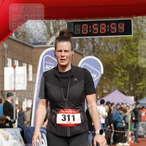 13.04.2025 - Hammer Lauf A. Gomolzig http://msf.ph/oto/7643820 13.04.2025 10:44:53 Ziel 181, 311, 694, 695, 823, 1986 meine-sportfotos.de