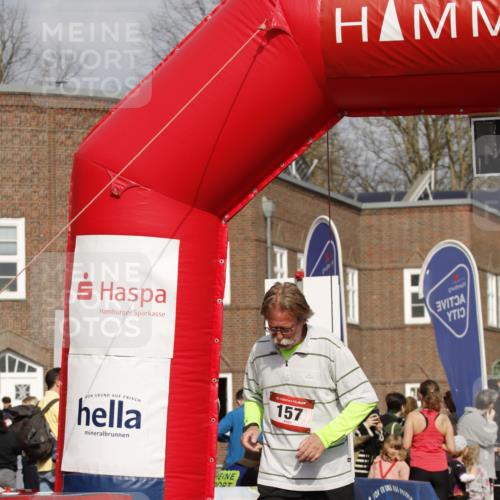 13.04.2025 - Hammer Lauf A. Gomolzig http://msf.ph/oto/7643923 13.04.2025 10:44:09 Ziel 157, 1063, 1342, 1884 meine-sportfotos.de