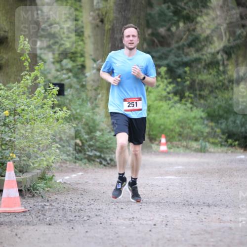 13.04.2025 - Hammer Lauf Jannik Wohlers http://msf.ph/oto/7644024 13.04.2025 11:54:23 Laufen 251 meine-sportfotos.de