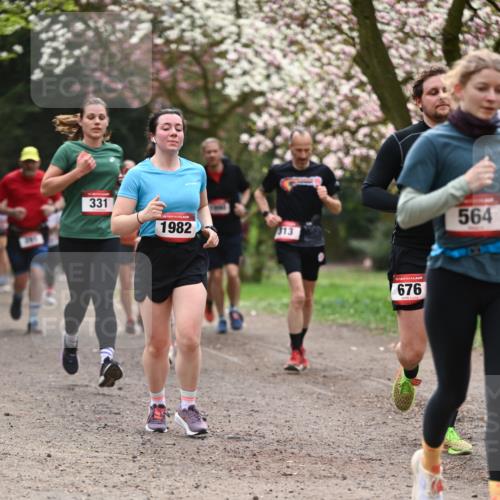 13.04.2025 - Hammer Lauf Dr. Thomas Lammeyer http://msf.ph/oto/7644034 13.04.2025 10:13:31 Laufen 331, 1982, 313, 676, 564 meine-sportfotos.de