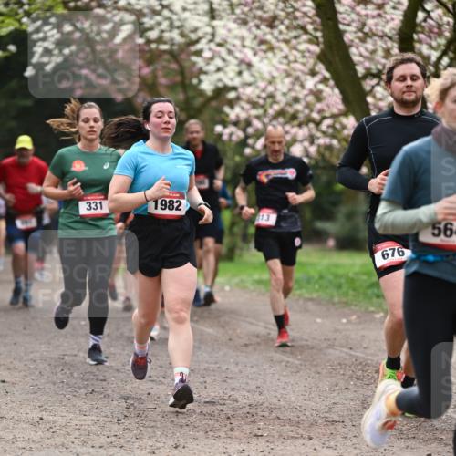 13.04.2025 - Hammer Lauf Dr. Thomas Lammeyer http://msf.ph/oto/7644038 13.04.2025 10:13:31 Laufen 331, 1982, 613, 676, 564 meine-sportfotos.de