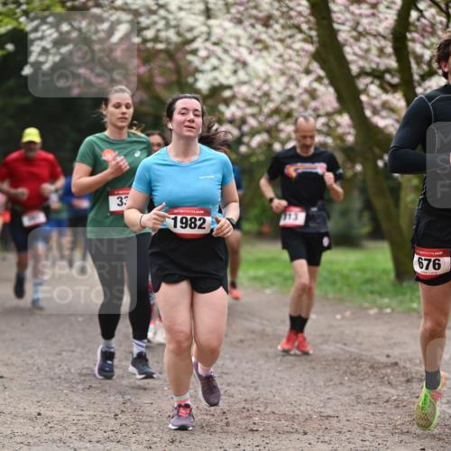 13.04.2025 - Hammer Lauf Dr. Thomas Lammeyer http://msf.ph/oto/7644047 13.04.2025 10:13:31 Laufen 33, 15, 1982, 313, 676 meine-sportfotos.de