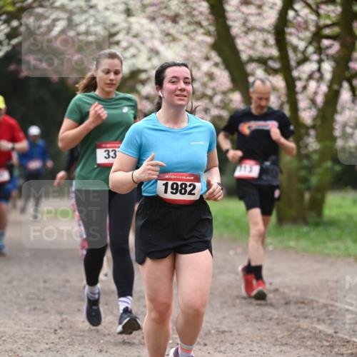13.04.2025 - Hammer Lauf Dr. Thomas Lammeyer http://msf.ph/oto/7644062 13.04.2025 10:13:32 Laufen 33, 15, 1982 meine-sportfotos.de