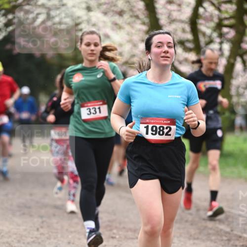 13.04.2025 - Hammer Lauf Dr. Thomas Lammeyer http://msf.ph/oto/7644074 13.04.2025 10:13:32 Laufen 331, 15, 1982 meine-sportfotos.de