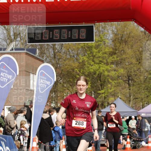 13.04.2025 - Hammer Lauf A. Gomolzig http://msf.ph/oto/7644100 13.04.2025 10:43:11 Ziel 288, 675, 1147 meine-sportfotos.de