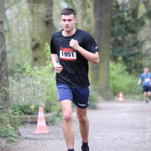 13.04.2025 - Hammer Lauf Jannik Wohlers http://msf.ph/oto/7644110 13.04.2025 11:53:51 Laufen 1951 meine-sportfotos.de