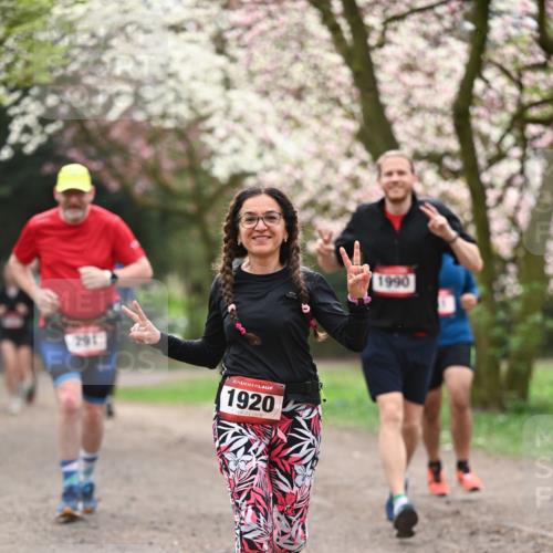 13.04.2025 - Hammer Lauf Dr. Thomas Lammeyer http://msf.ph/oto/7644112 13.04.2025 10:13:34 Laufen 291, 15, 1920, 1990 meine-sportfotos.de