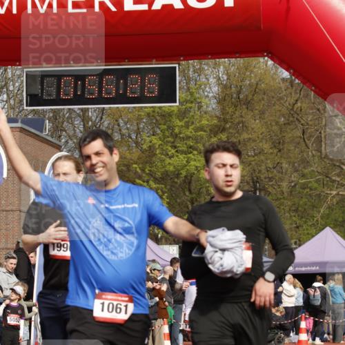 13.04.2025 - Hammer Lauf A. Gomolzig http://msf.ph/oto/7644151 13.04.2025 10:42:25 Ziel 525, 526, 550, 772, 926, 1061, 1079, 1990 meine-sportfotos.de