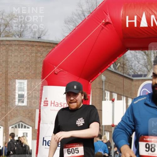 13.04.2025 - Hammer Lauf A. Gomolzig http://msf.ph/oto/7644179 13.04.2025 10:42:12 Ziel 326, 600, 605, 981 meine-sportfotos.de